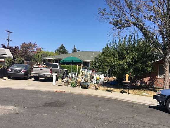 3rd image of 1445 Glen Aulen Dr