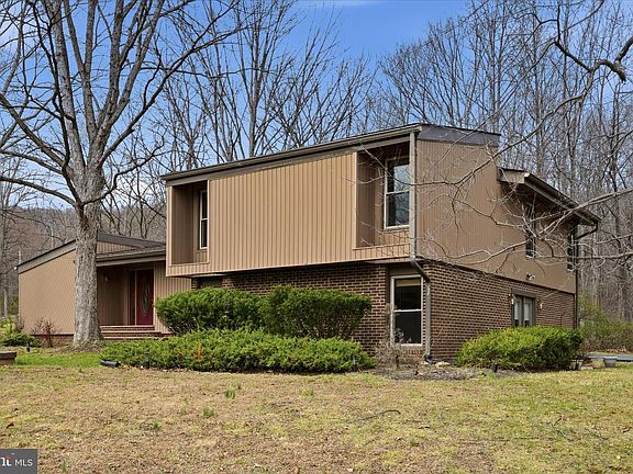 3rd image of 2199 Logmill Rd