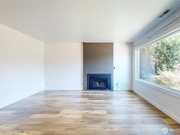 3rd image of 625 White Street