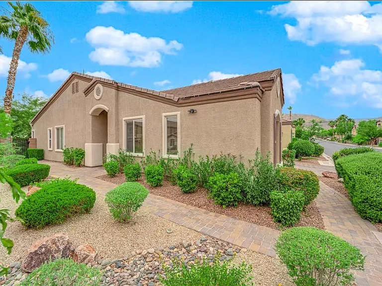 9929 Lago De Coco Ave — Photo 3