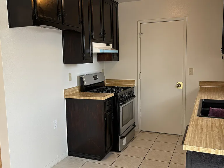 26334 Cypress St #A — Photo 10