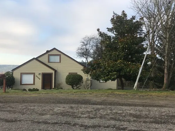 5208 Sumner Heights Dr E, Edgewood, WA 98372