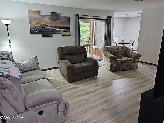 4th image of 2501 26th Ave S APT 24
