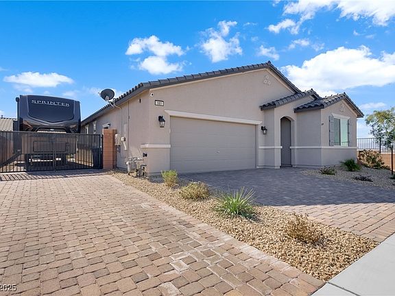 2nd image of 181 Sierra Alta Pl