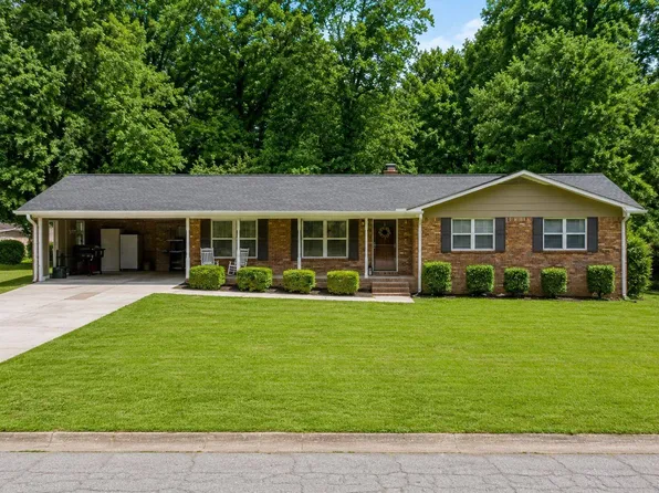 6178 Lull Water Dr, Douglasville, GA 30135