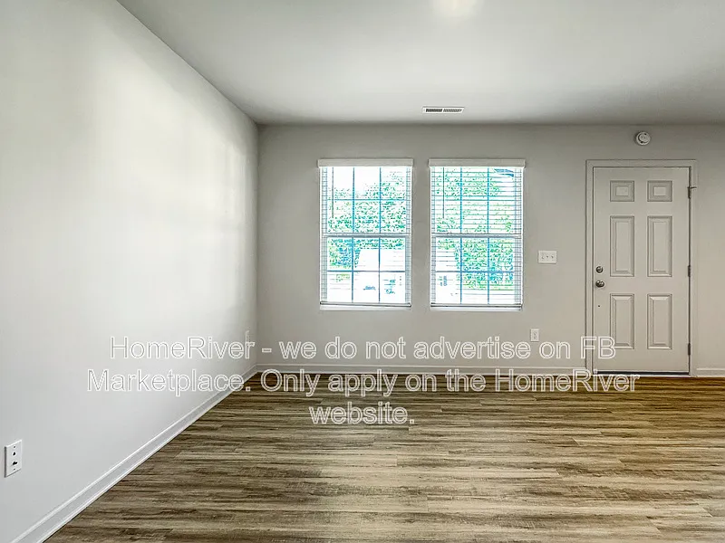 4 bed, 2.0 bath, 1426 sqft, $1,765 — Photo 3