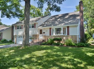 231 Burnside Pl, Ridgewood, NJ 07450
