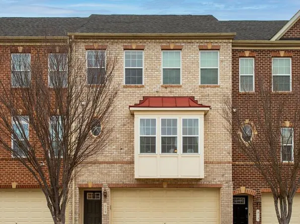 915 Hall Station Dr, Bowie, MD 20721