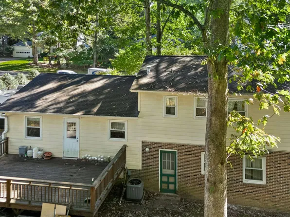 7401 Fiesta Way, Raleigh, NC 27615
