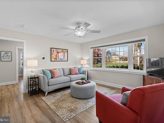 5th image of 1119 Broadwood Dr