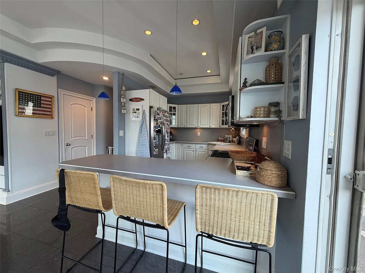2 bed, 1.0 bath, 1100 sqft, $3,700 — Photo 3