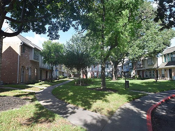 3rd image of 11002 Hammerly Blvd APT 191