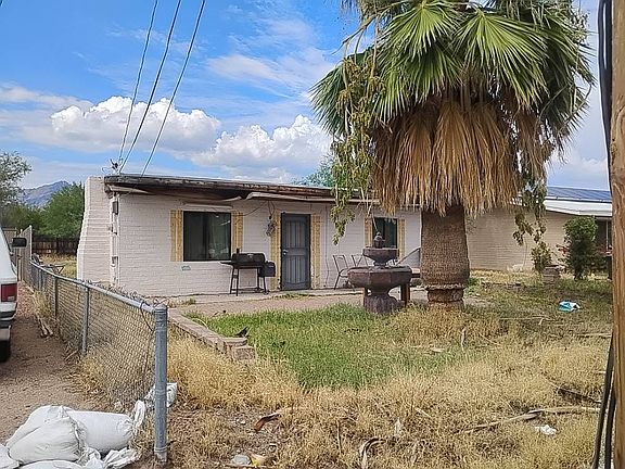 3rd image of 3961 E Glenn St