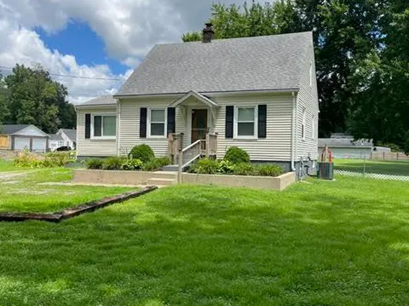 1938 Buechel Bank Rd, Louisville, KY 40218