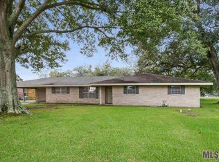 53560 Ware St, White Castle, LA 70788