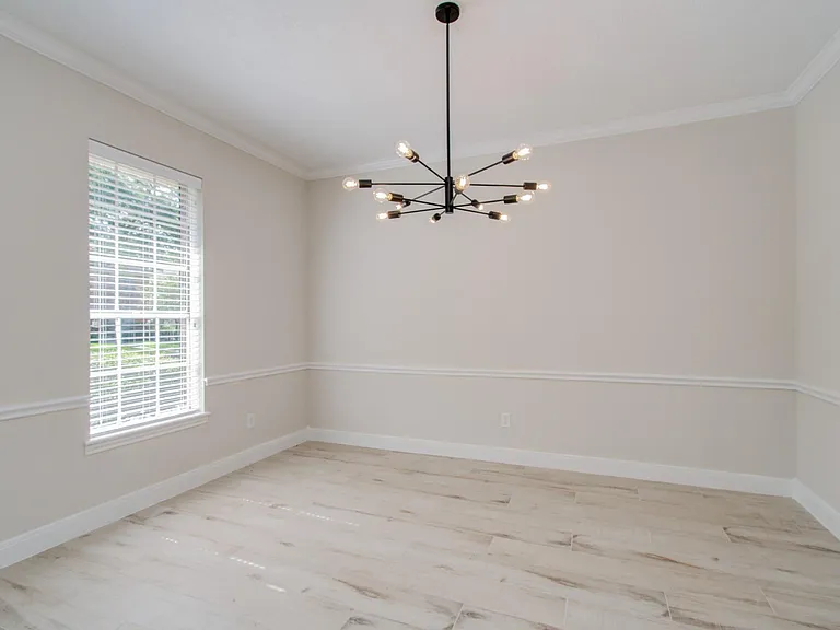 1711 Stone Meadows Ln — Photo 8