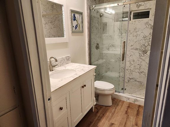 5th image of 2226 Mathews Ave APT A