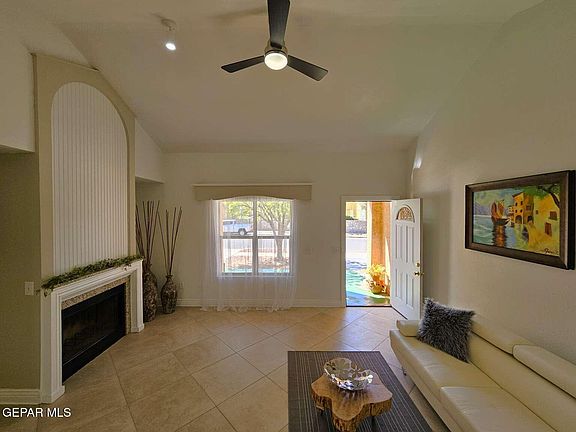 3rd image of 7561 Le Conte Dr #B