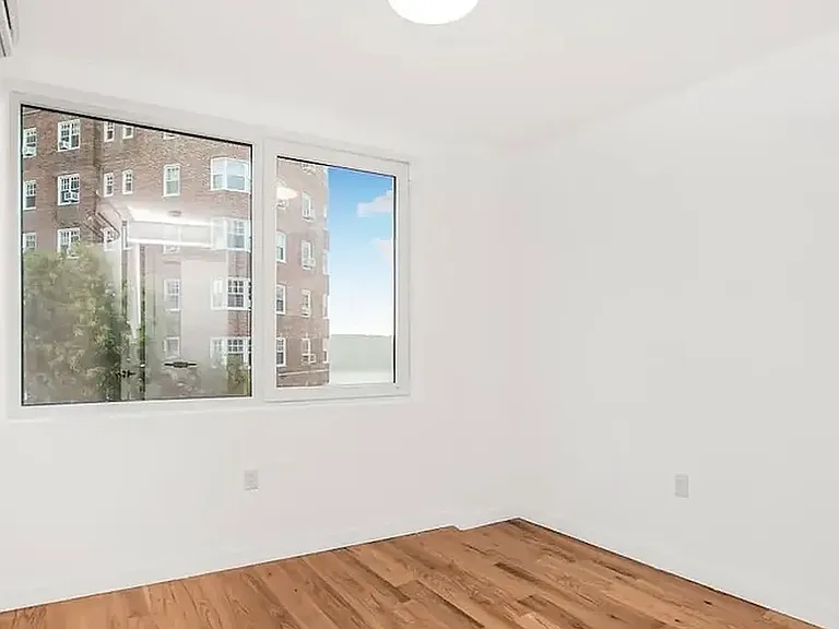 217 Cabrini Blvd #5A — Photo 11