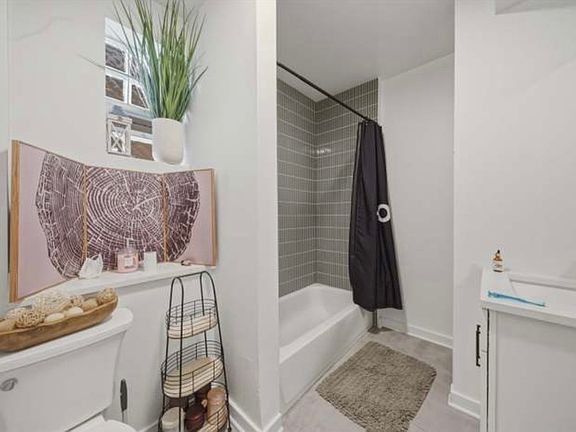 3rd image of 1113 S Racine Ave #2