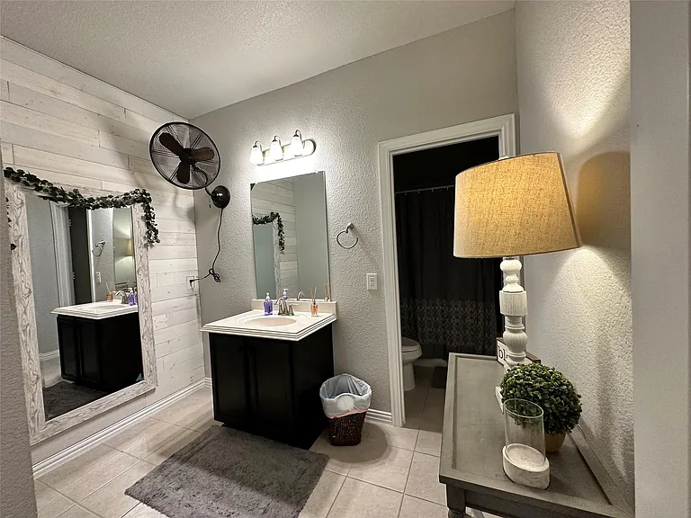 1609 Meadow Trail Ln — Photo 17