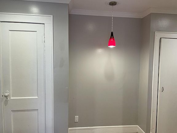 4th image of 52 Highland Ave Unit 3