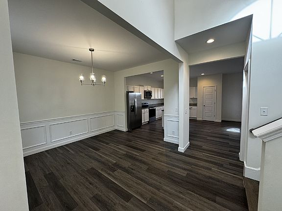4th image of 260 Peewee Dr SE