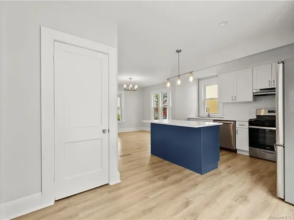 444 Davidson Street, Bridgeport, CT 06605