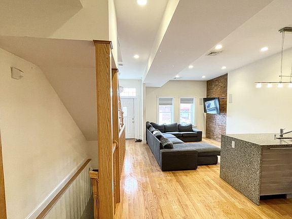 3rd image of 98 L St #X
