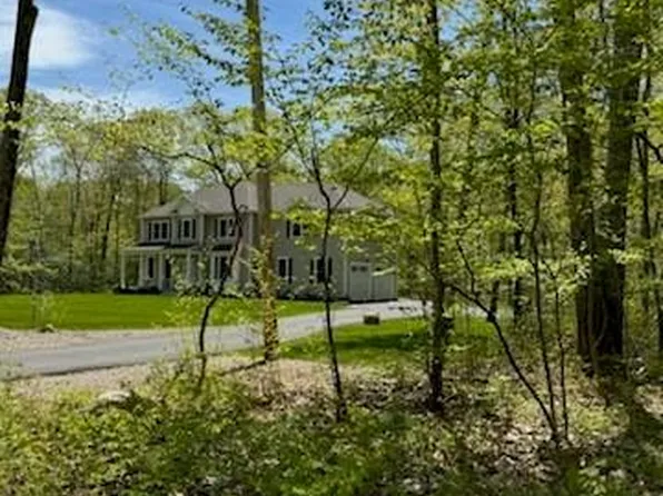 432 Weaver Hill Rd, West Greenwich, RI 02817