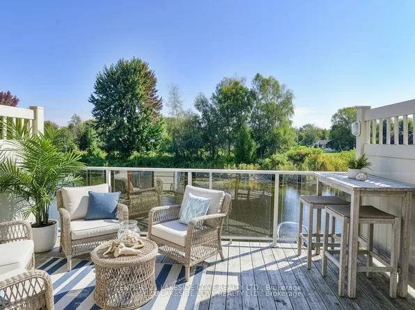 4 Paradise Blvd #6, Ramara, ON L0K 1B0