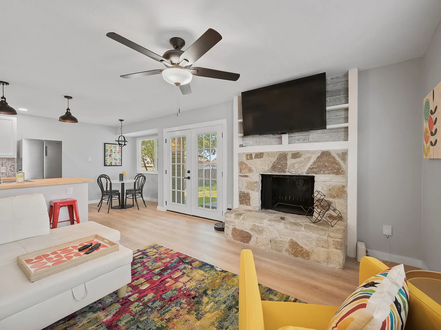 2 bed, $3,900 — Photo 3