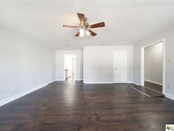 3rd image of 4002 Becky Dr