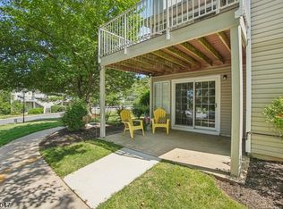 33 Spruce Ct, Bedminster, NJ 07921