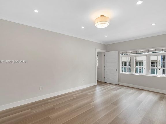 4th image of 2431 Biscayne Blvd #1