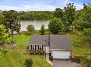 7821 Ontario Rd, Gainesville, VA 20155