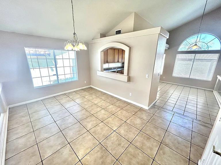 2514 Quail Canyon Ave — Photo 9