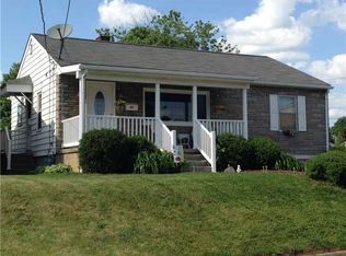 200 Pine St, Zelienople, PA 16063