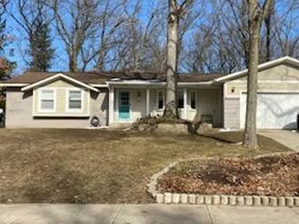 2396 Elderwood Dr NW, Grand Rapids, MI 49544