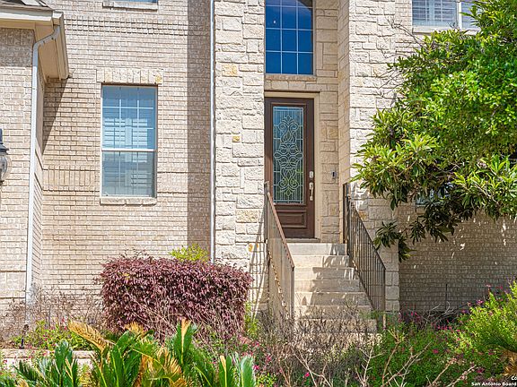 2nd image of 3539 HILLDALE PT