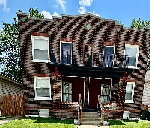 5436-5438 Gilmore Ave #1B Photo 1