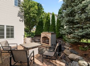2805 149th St, Urbandale, IA 50323