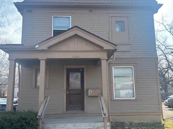 1221 S State St #1, Ann Arbor, MI 48104