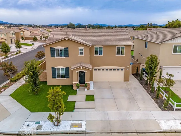 33063 Table Rock Dr, Winchester, CA 92596