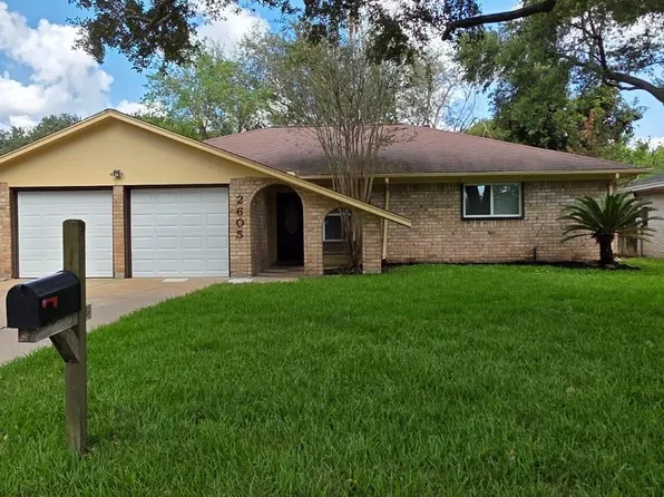 2605 Madison Ave, Rosenberg, TX 77471
