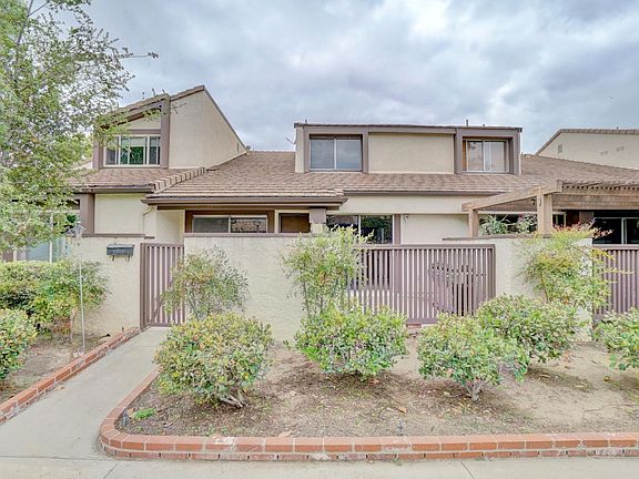 2nd image of 24686 Golfview Dr