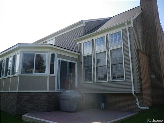 2nd image of 2697 Aubrey Dr