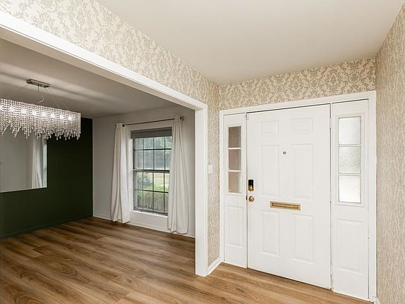 2nd image of 6066 Afton Ln