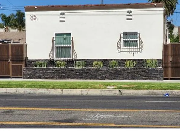 5918 S Figueroa St, Los Angeles, CA 90003