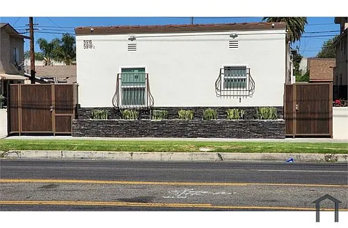 5918 S Figueroa St Photo 1
